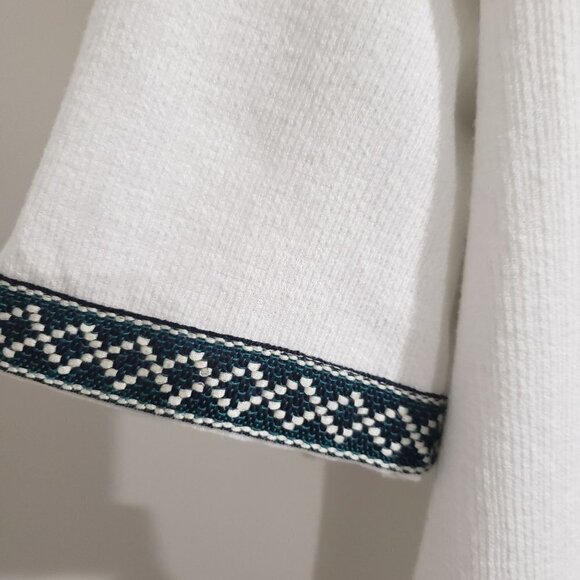 Zara White V Neck Embroidered Boxy Top Size Small - Picture 8 of 10